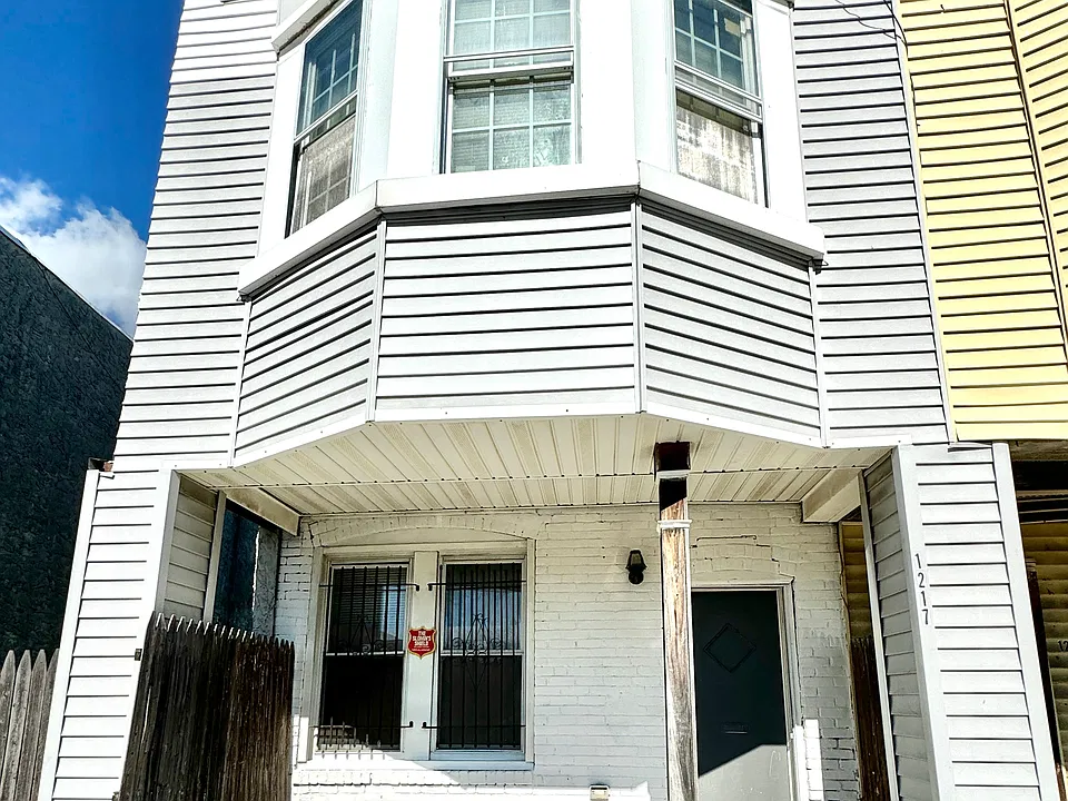 1217 Mediterranean Ave