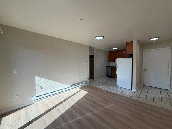 Dixon Landing Apartments, 29371 Dixon St APT 211, Hayward, CA 94544