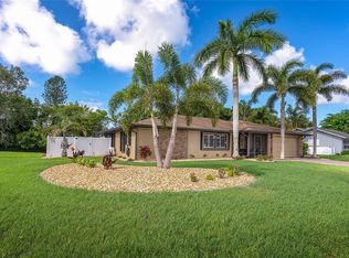 111 Hourglass Dr, Venice, FL 34293