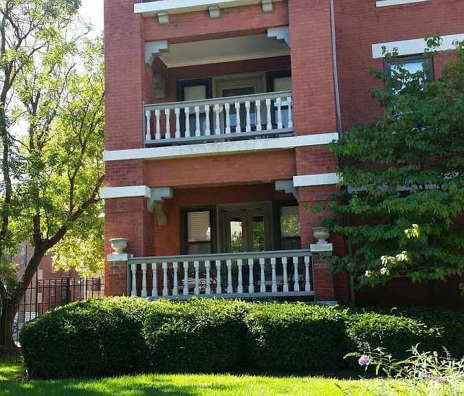 5592 Waterman Blvd #3B — Photo 4