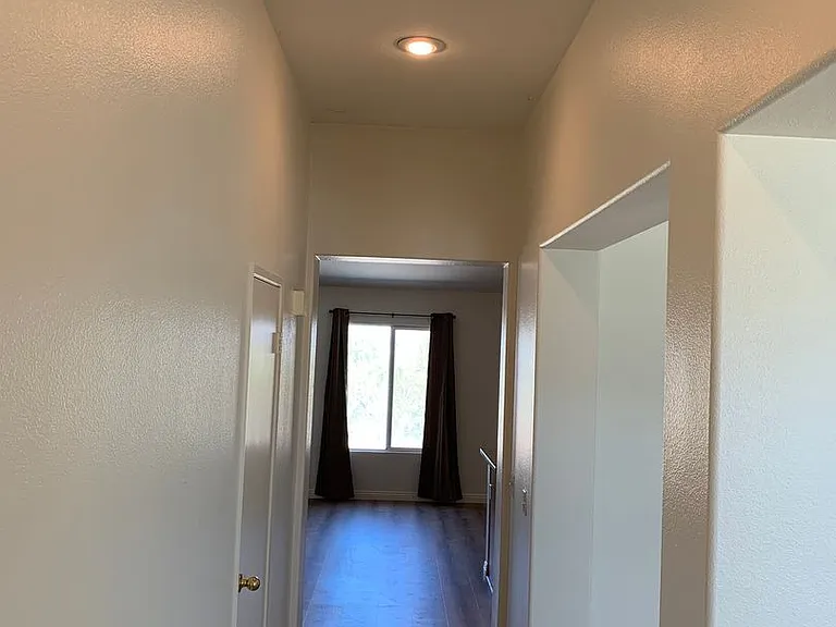 102 Goldenrod Ave — Photo 6