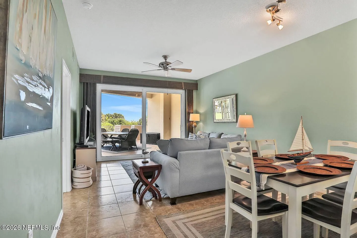 104 Surfview Dr — Photo 1