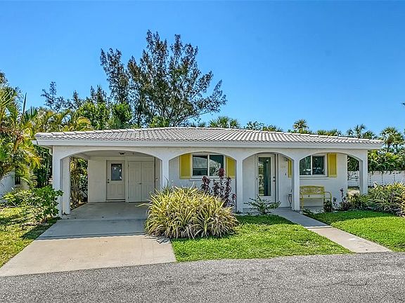 2nd image of 554 Spanish Dr S
