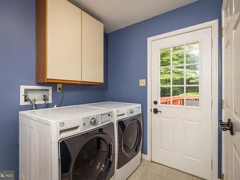 35 Nathalie Ct — Photo 33