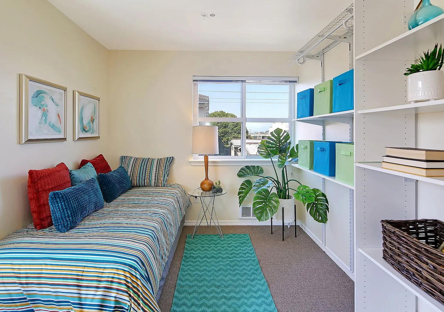 Alturra - Smart, Stylish Micro-Living in the Center of Seattle — Photo 2