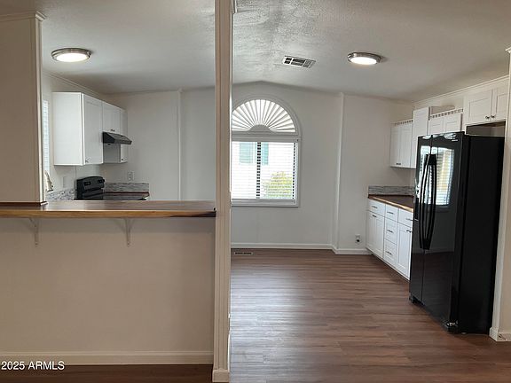 4th image of 2292 N Ironwood Drive #104