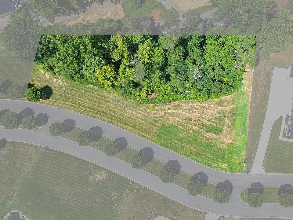 1st image of 1 Cote De Chambord