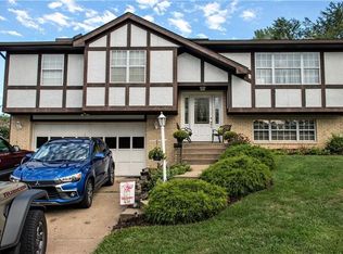 102 Andrew Dr, Clairton, PA 15025