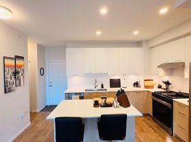 3319 148th St, Surrey, BC