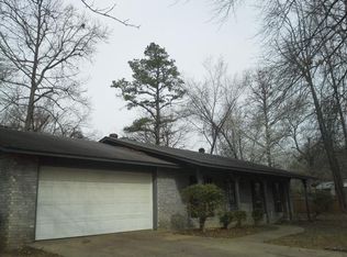 1205 Ridgewood Dr, Russellville, AR 72801