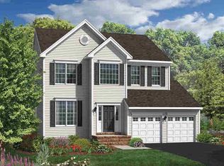 5 Boxwood Cir, East Fishkill, NY 12533