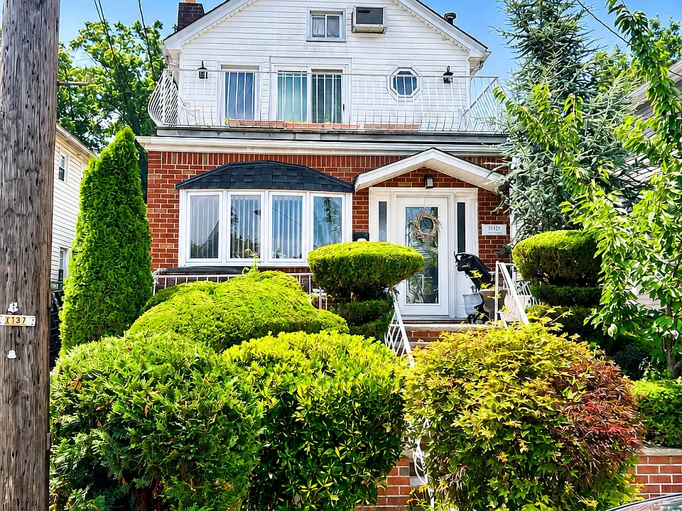 154-28 13th Ave