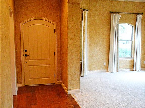 3rd image of 2901 Loma Linda Ln