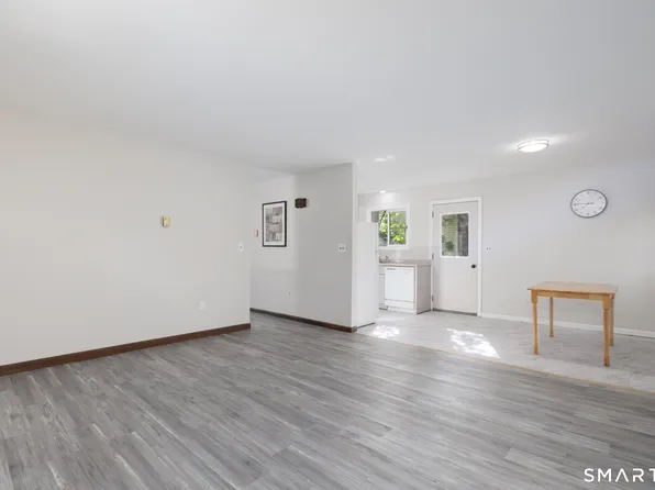 31 Chetelat Drive, Ashford, CT 06278