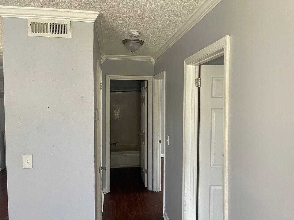 2nd image of 1503 Rosedale Ave