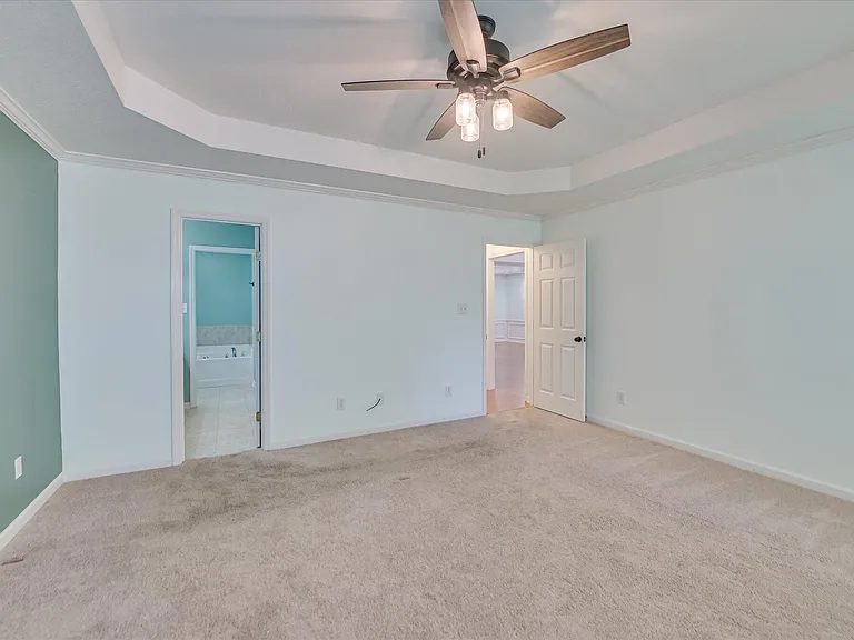 2037 Magnolia Pkwy — Photo 17