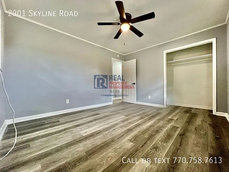 2901 Skyline Dr — Photo 10