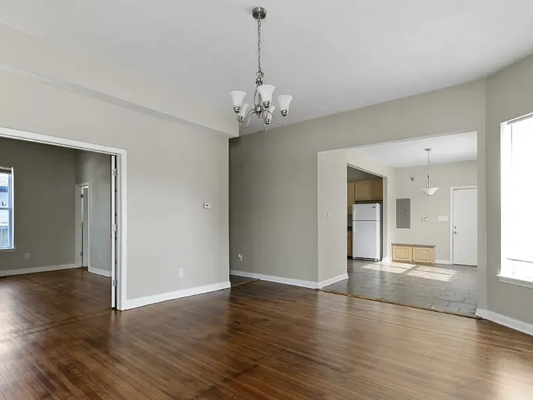 2605 Carrollton Ave — Photo 29