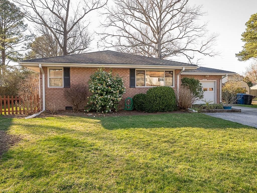 457 Holbrook Rd Virginia Beach Va 23452 Mls 10365537 Zillow