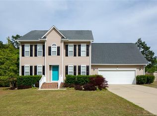 41 Breezewood Dr, Lillington, NC 27546