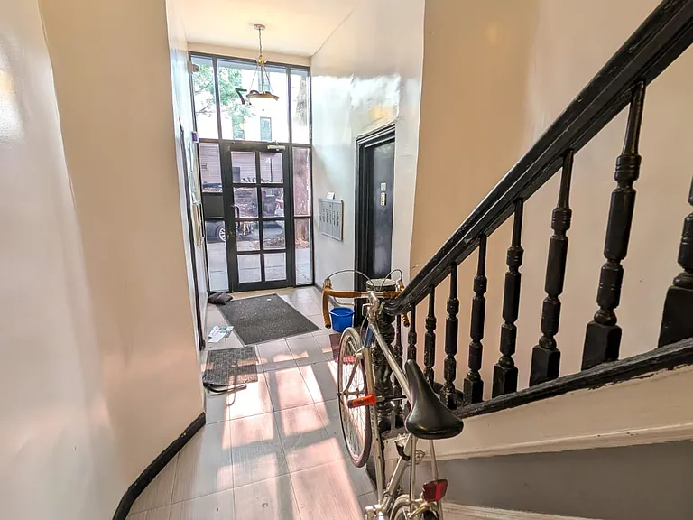 227 Troy Ave #1B — Photo 5