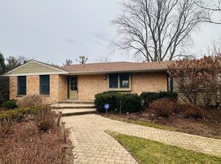 635 Signal Hill Rd, North Barrington, IL 60010