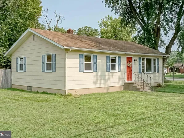 71 Morningside Dr, Pennsville, NJ 08070