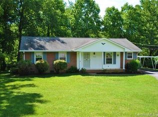 13 Brook Dr, Asheville, NC 28805