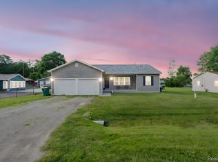 5074 Burma Rd, Kimball, MI 48074