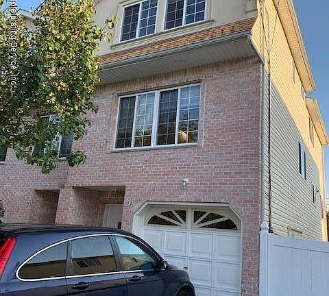 3rd image of 82 Ambassador Ln #1H