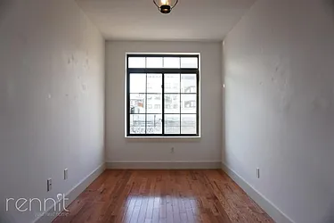 Rented by Rennit Inc.