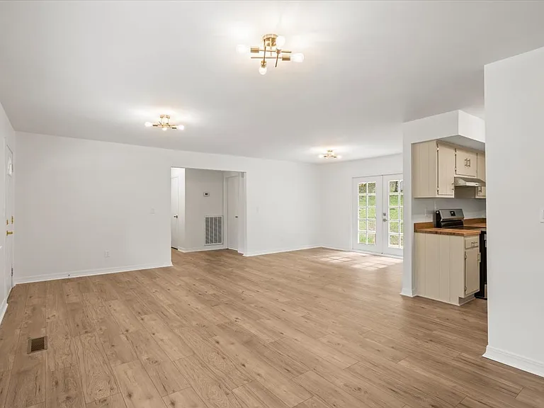 5530 Browntown Rd — Photo 12
