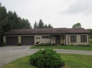 558 Krenitsky Ln, Butler, PA 16001