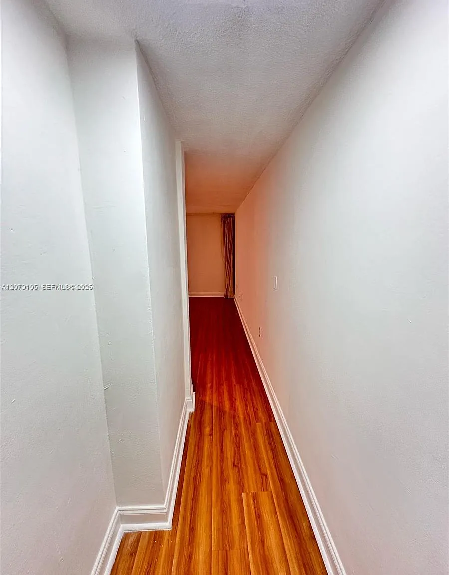 Grove Gardens Condo — Photo 4