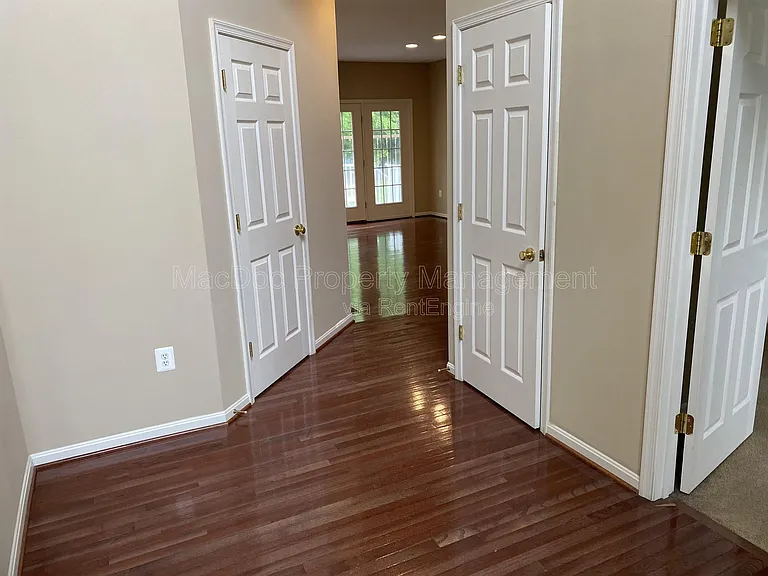 121 Riggs Rd — Photo 25