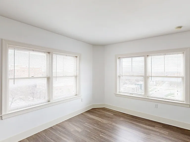 Dining/Living room