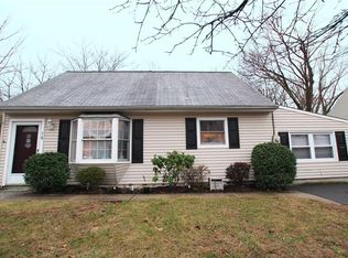 38 Birch Ter, Parlin, NJ 08859
