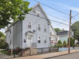 22 Louis St, Chelsea, MA 02150