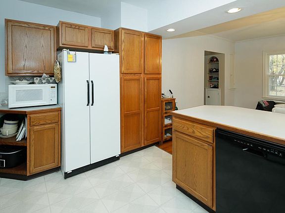 290 Riverside Dr-109