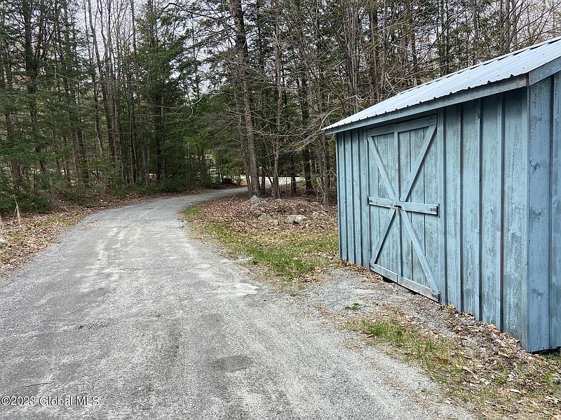 3rd image of 134 Rollies Rd