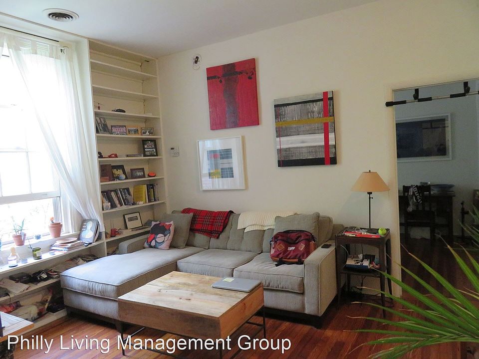 1st image of 317 S 10th St #11272109