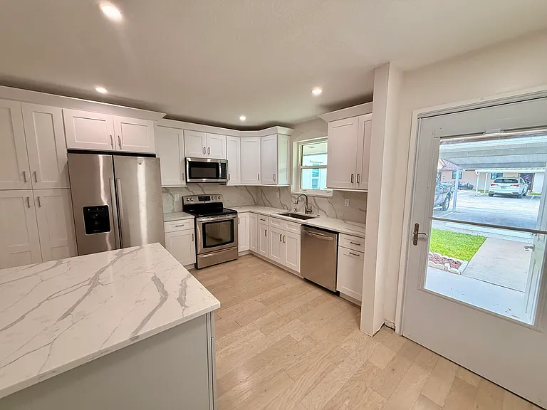 6531 SE Federal Hwy #G107 — Photo 4