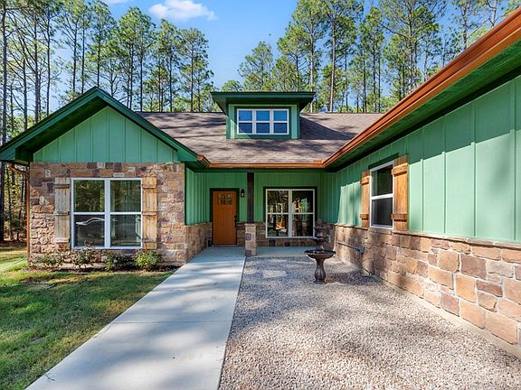 3rd image of 160 Sweetgum Dr