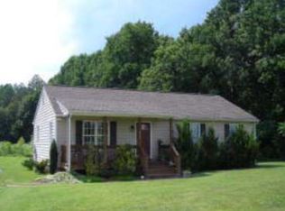 463 Sandy Point Rd, West Point, VA 23181