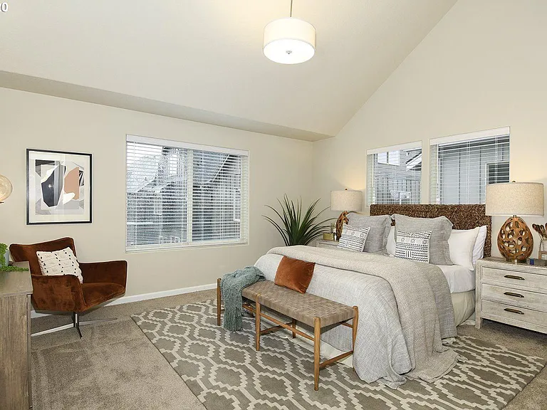 8005 NE Sabo St — Photo 11