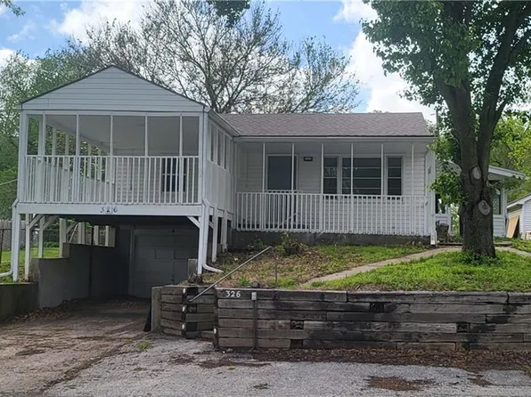 326 N Ash Ave, Independence, MO 64053