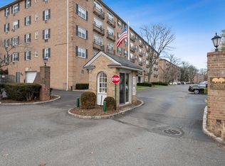 2 Consulate Dr APT 1N, Tuckahoe, NY 10707