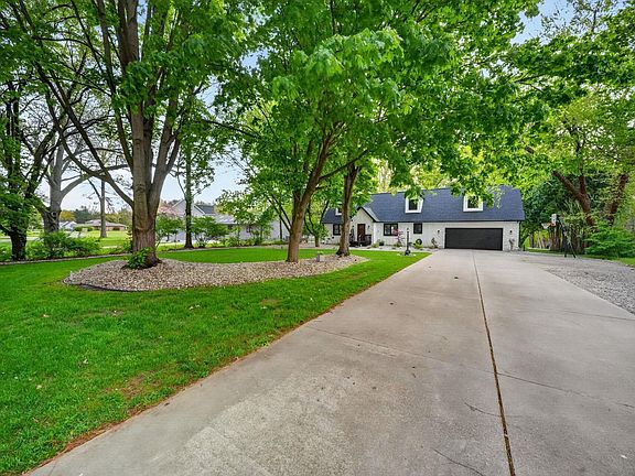 2nd image of 51246 Shady Ln