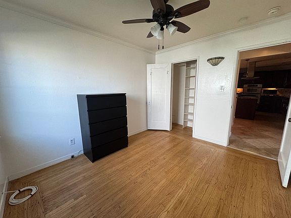 5th image of 15040 Dewey St
