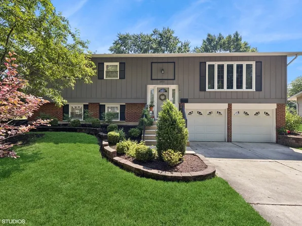 6901 Meadowcrest Dr, Downers Grove, IL 60516